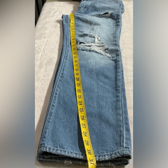 Cello Women’s Denim Blue Straight Leg Jeans with Distressed Details Sz‎ 3 - Picture 15 of 16